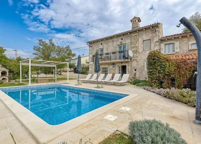 Targeto With Sea View