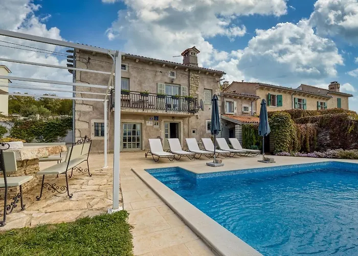 Targeto With Sea View Villa *