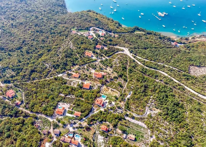 Targeto With Sea View